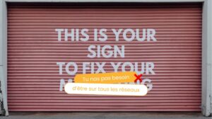 Couverture pour l'article qui explique qu'il est inutile de vouloir être sur tous les réseaux sociaux.